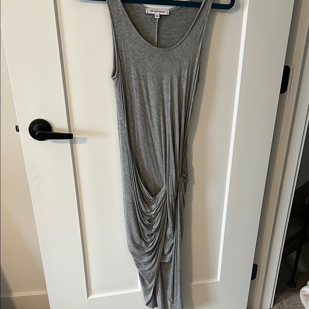 Elegant Gray Sleeveless Dress